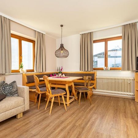 Herzerl-Chalet Appartements Флахау Екстериор снимка